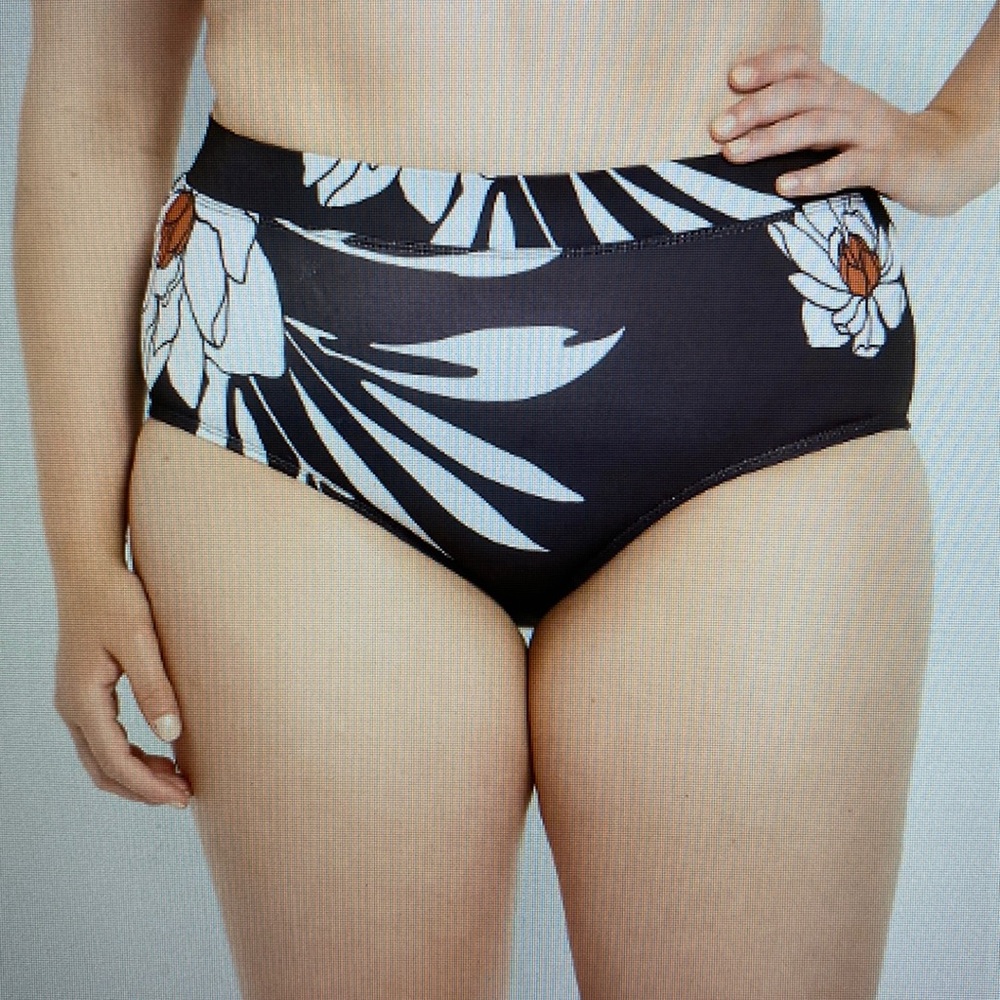 NWOT - Lane Bryant Swim by Cacique Black and White Floral Print Swim Brief